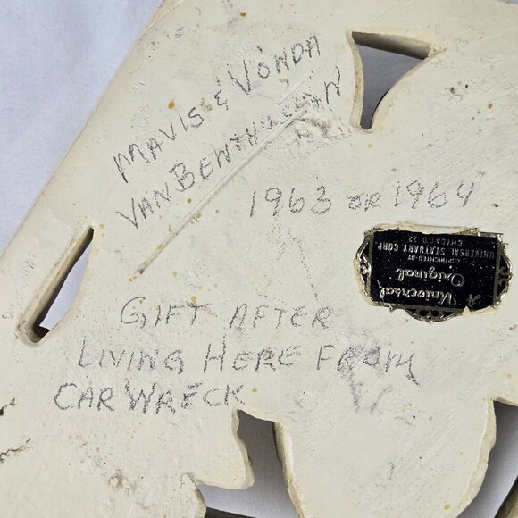 Vintage Universal Statuary Co 1958 Set of 2 Chalkware Floral Wall Hangings - Picture 15 of 16